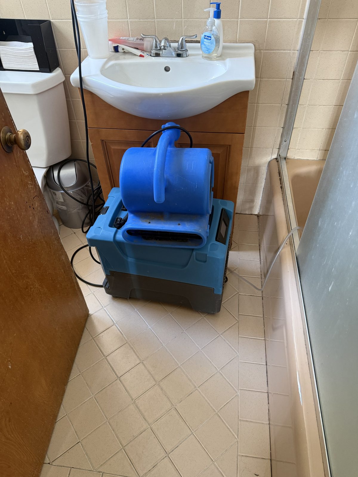 Emergency Shower Valve Leak Repair & Water Mitigation in Visitation Valley